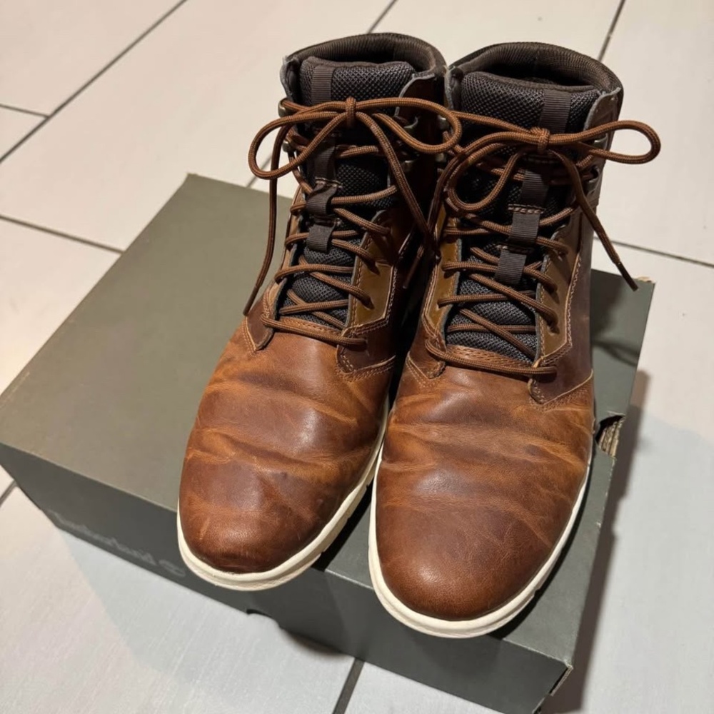 10.5 men’s timberland boots